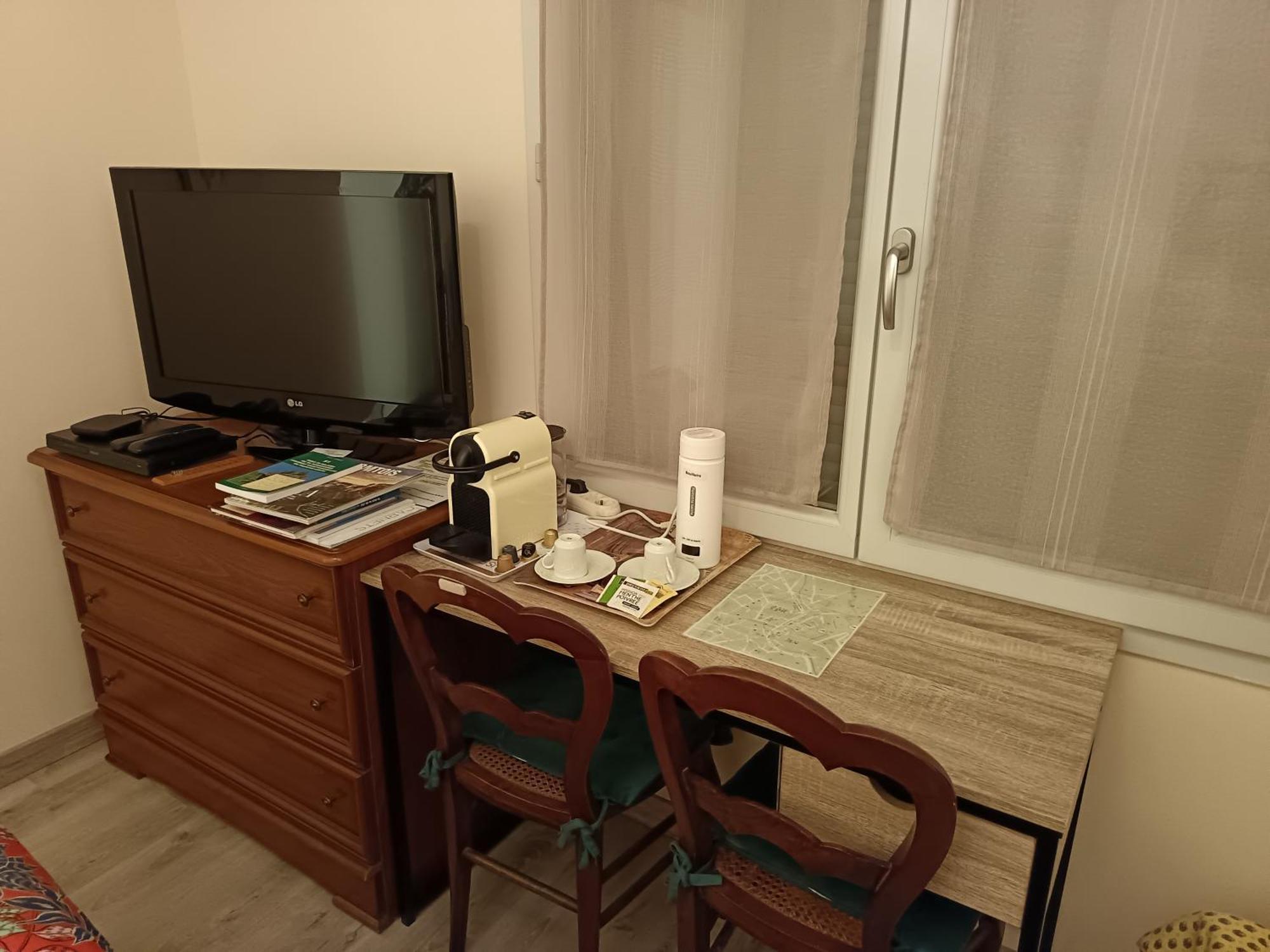 Chambre Et Table D'Hotes La Meule 波利尼 外观 照片