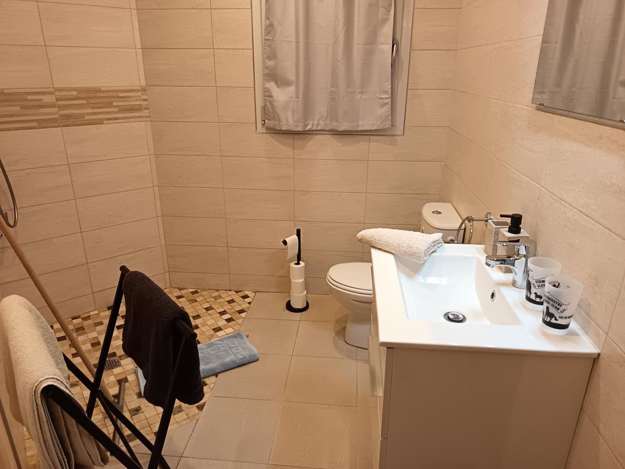 Chambre Et Table D'Hotes La Meule 波利尼 外观 照片